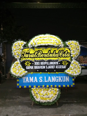 Papan Bunga Duka di Manis Mata